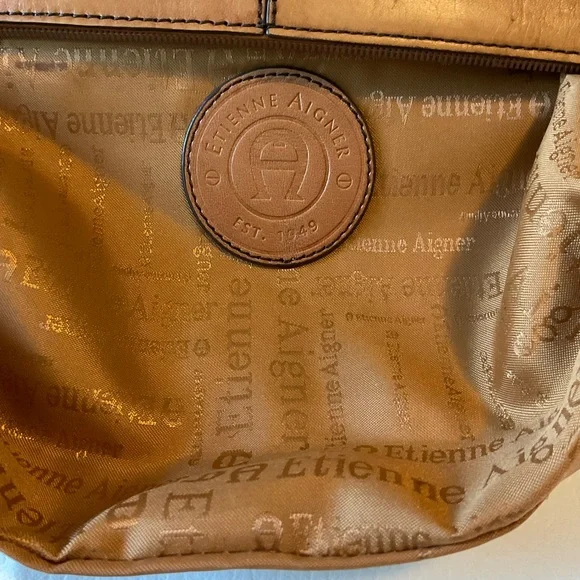 Etienne Aigner Crossbody Bag - Picture 14 of 15